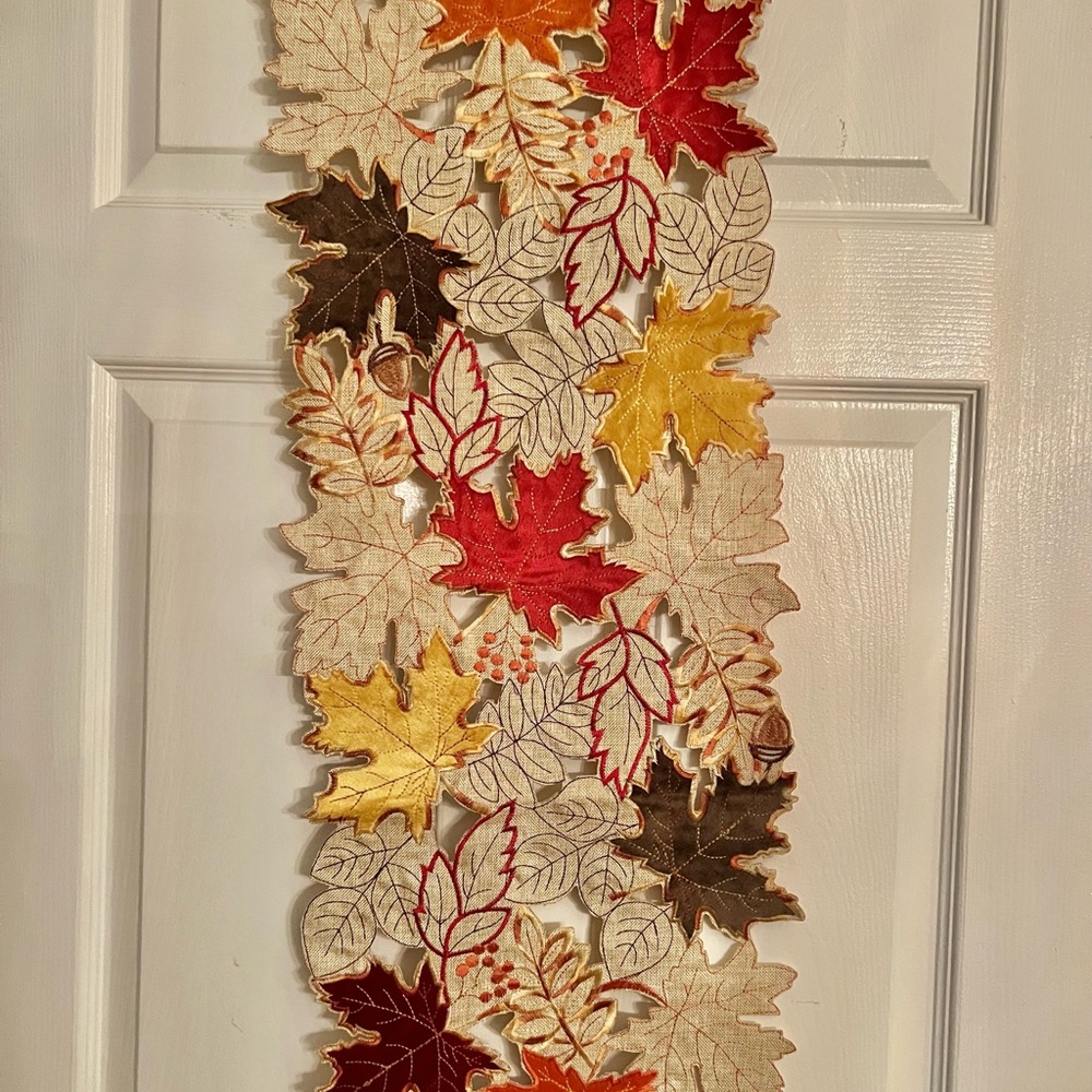 Autumn Leaf Table Runner. Cut out design. Cotton & Velour. NEW. Thanksgiving.